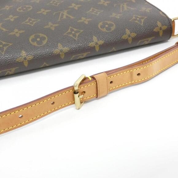 LOUIS VUITTON Brown Monogram Shoulder Bag - Picture 5 of 7
